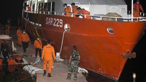 Basarnas Kerahkan Kapal untuk Cari KRI Nanggala-402