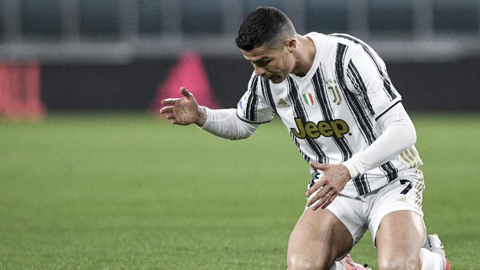 Juventus Cristiano Ronaldo reacts during a Serie A soccer match between Juventus and Parma, in Turins Allianz stadium, Italy, Wednesday, April 21, 2021. (Piero Cruciatti/LaPresse via AP)