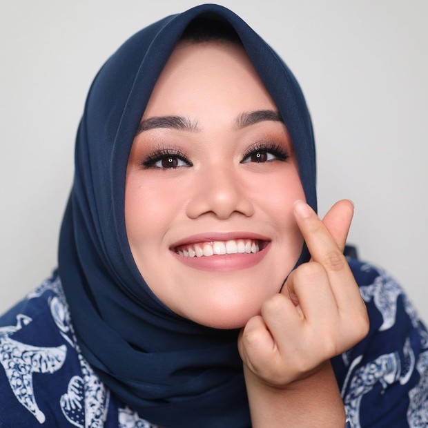Flawless Makeup/instagram.com/fatyabiya Flawless Makeup memberikan kesan wajah yang lebih segar/instagram.com/fatyabiya