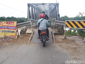 Jembatan Penghubung Tuban dan Bojonegoro Ini Sudah 6 Bulan Rusak