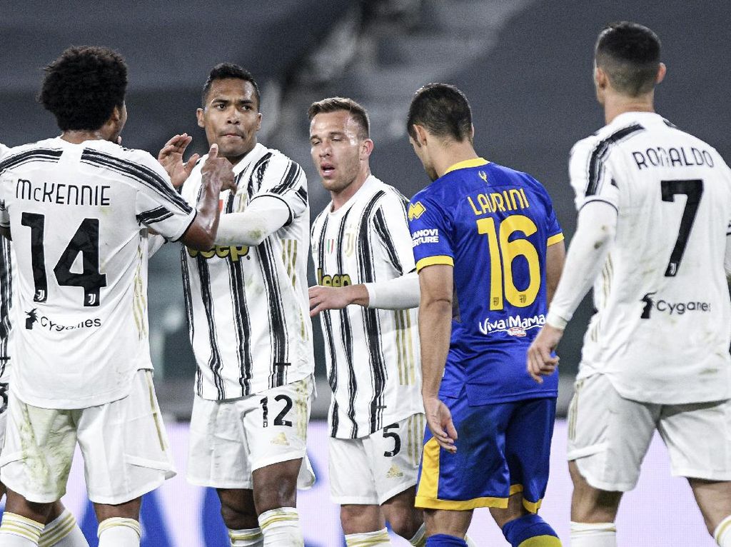 Juventus Vs Parma: Alex Sandro Brace, Bianconeri Menang 3-1