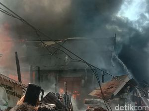 Kebakaran Permukiman di Tamalate Makassar, 9 Rumah Rumah Hangus