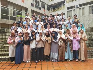 Kisah Puasa Mahasiswa RI di Taiwan: Tarawih Berjamaah di Gedung Kuliah Kisah Puasa Mahasiswa RI di Taiwan: Tarawih Berjamaah di Gedung Kuliah