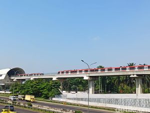 Cakep! LRT Cibubur-Cawang Makin Siap Dilintasi Si Ular Besi