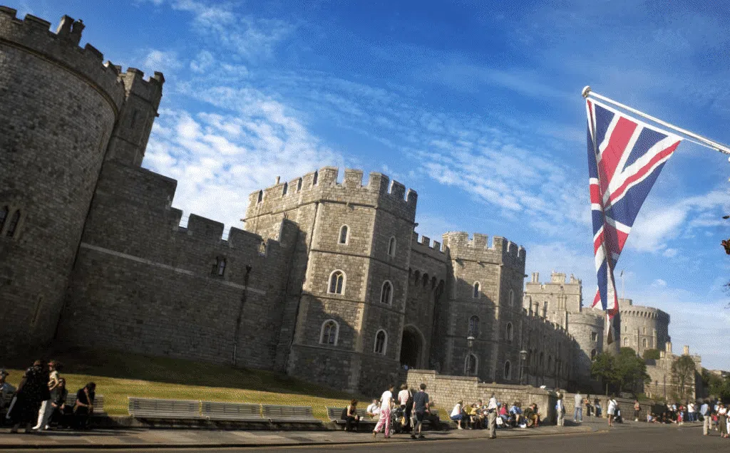 Mengintip Kemegahan Kastil Windsor Kediaman Raja-raja Inggris