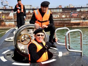 Bamsoet Imbau Masyarakat Doakan & Tepis Hoax Ihwal KRI Nanggala 402 Bamsoet Imbau Masyarakat Doakan & Tepis Hoax Ihwal KRI Nanggala 402