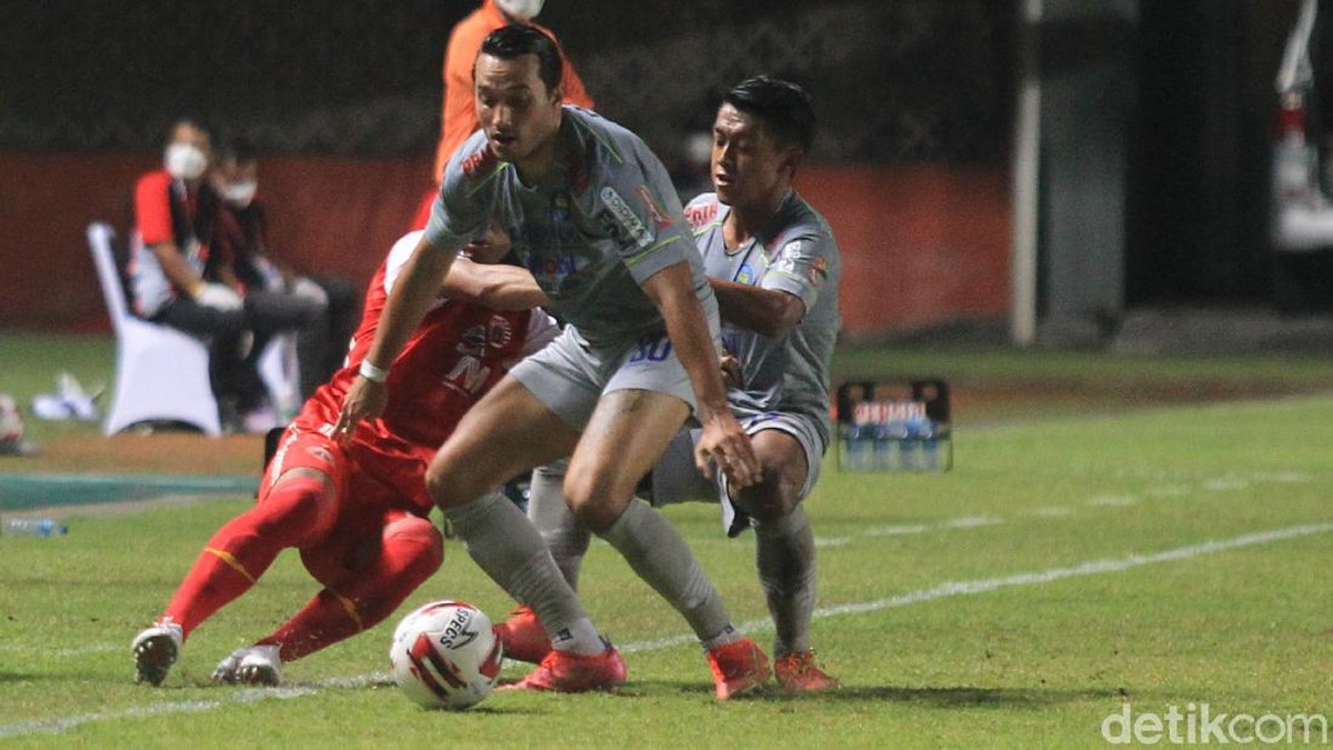 Persib Bandung mengakui keunggulan Persija Jakarta di leg pertama final Piala Menpora 2021 (PIUS ERLANGGA)