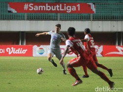 Memasuki menit-menit akhir, Persib mengurung Persija guna memperkecil ketertinggalan. Namun, tidak ada gol balasan dicetak wakil Bandung hingga laga bubar.