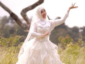 Roro Fitria Umumkan Tanggal Pernikahan, Sosok Calon Suami Masih Disembunyikan