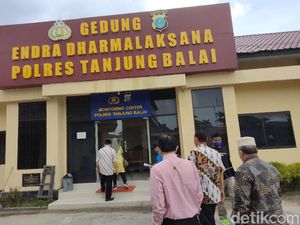 4 Pejabat Pemkot Tanjungbalai Diperiksa KPK soal Dugaan Jual Beli Jabatan 4 Pejabat Pemkot Tanjungbalai Diperiksa KPK soal Dugaan Jual Beli Jabatan