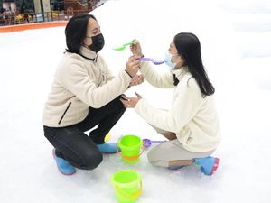 3 Aktivitas Seru dan Berkah Selama Ramadhan ala Trans Snow World