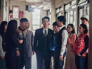 Berantem di Drakor, Ini 10 Momen Akur Para Pemain Vincenzo di Belakang Layar