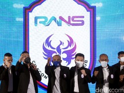 Raffi Ahmad Kenalkan Pemain RANS Cilegon FC, Targetkan Masuk Liga 1