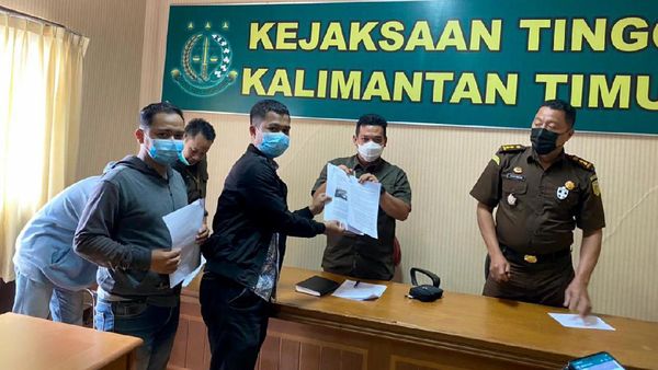 Aksi Mahasiswa Kaltim Tagih Janji Kejagung Tuntaskan Kasus