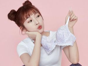10 Potret Arin Oh My Girl, Tak Gunakan Pakaian Dalam di Iklan Dapat Nyinyiran 10 Potret Arin Oh My Girl, Tak Gunakan Pakaian Dalam di Iklan Dapat Nyinyiran