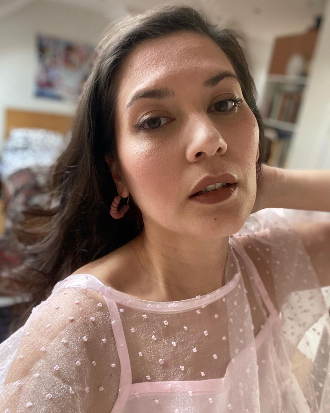 Jika artis sebelumnya mendapatkan darah keturunan Prancis dari sang ayah, maka berbeda dengan Hannah Al Rashid yang mendapatkannya dari sang ibu. Ayahnya sendiri diketahui berasal dari Sulawesi Selatan. (Foto:instagram.com/hannahalrashid)