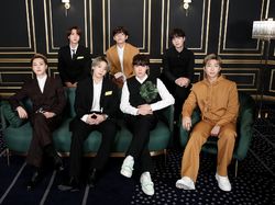 10 Gaya BTS Pakai Louis Vuitton, Harganya Bikin Dompet Nangis