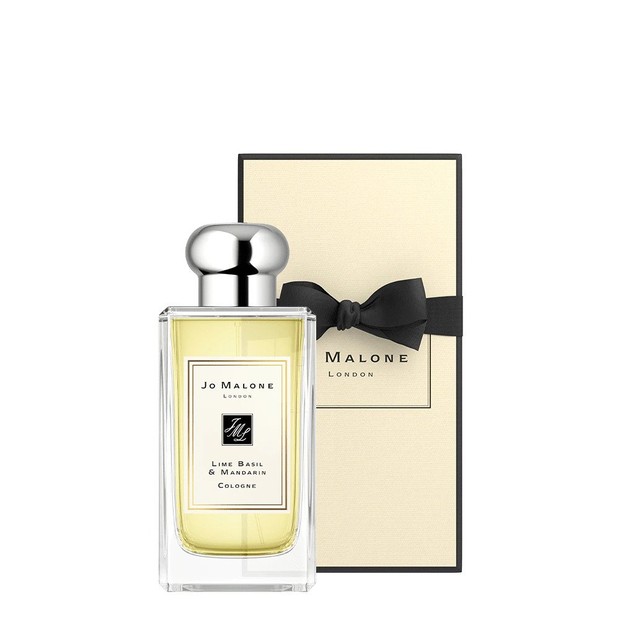 Kalau kamu menyukai parfum dengan sedikit sentuhan citrus, kamu tidak akan menyesal membeli sebotol parfum Jo Malone London ini.