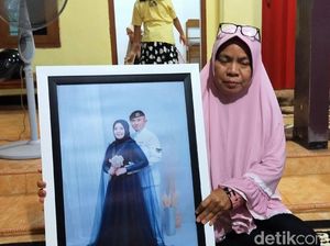 Asa Keluarga Kru KRI Nanggala-402 dengan Gelar Doa Bersama Asa Keluarga Kru KRI Nanggala-402 dengan Gelar Doa Bersama