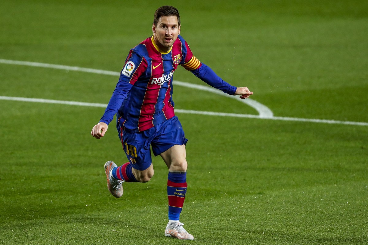 PSG Pede Dapatkan Lionel Messi (AP/Joan Monfort)