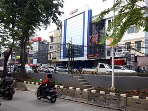 Warga Cerita Detik-detik Porsche Terobos Busway Gandaria: Bikin Geram! Warga Cerita Detik-detik Porsche Terobos Busway Gandaria: Bikin Geram!