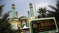Melihat Masjid Al Barkah, Ikon Kota Bekasi