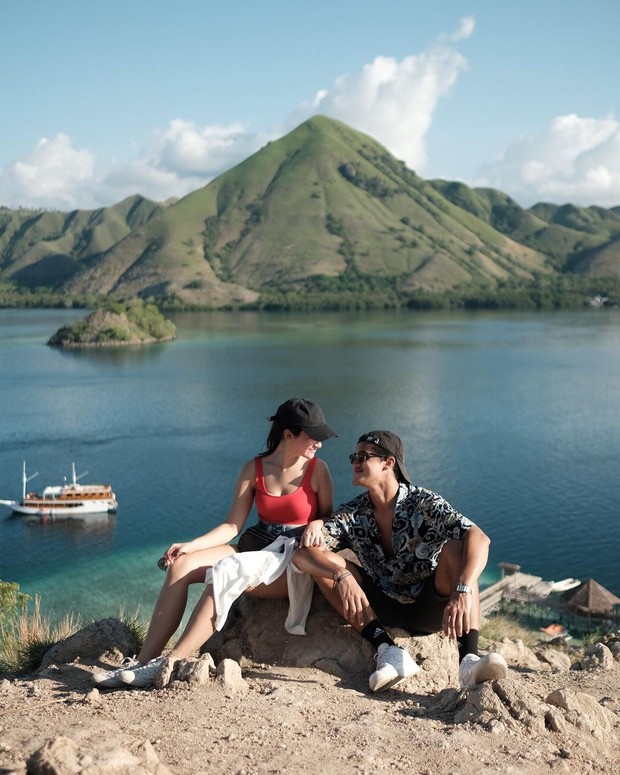 pasangan seleb beda keyakinan/instagram.com/ pasangan seleb beda keyakinan