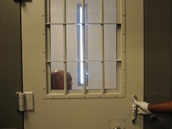 Penampakan Penjara Super Ketat, Rumah Baru Derek Chauvin