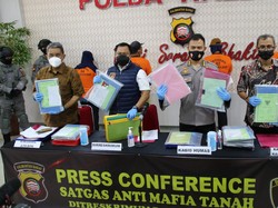 Terlibat Mafia Tanah Rp 1 T, Eks Pegawai BPN-Kades di Kalbar Ditangkap
