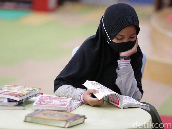Semangat Meningkatkan Literasi Generasi Muda di Hari Buku Sedunia