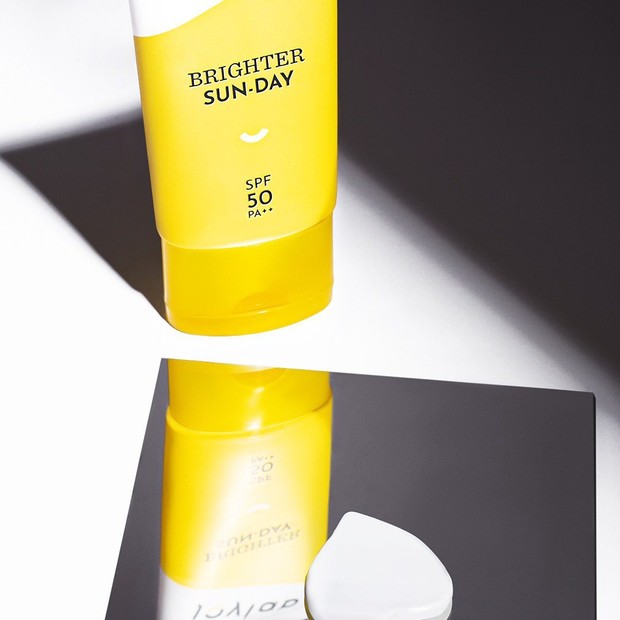 Sunscreen/instagram.com/joylabbeauty Skincare untuk kulit kering akibat AC