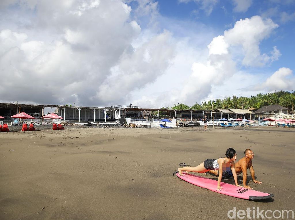 Belajar Main Surfing Susah Enggak, Sih? Belajar Main Surfing Susah Enggak, Sih?
