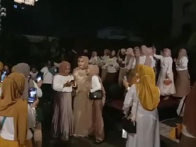 Potret Party Emak-emak Diiringi Bojo Anyar Bikin Gubsu Emosi