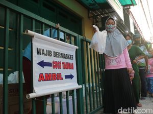 Warung Sedekah Ini Bagikan Makanan Buka Puasa Gratis Warung Sedekah Ini Bagikan Makanan Buka Puasa Gratis