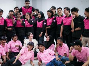 Mitra GoFood Perempuan Ini Bantu Angkat Ekonomi 100 Keluarga Karyawan