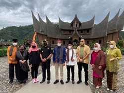Sandiaga & Andre Rosiade Diminta Perjuangkan DAK Istano Basa Pagaruyung