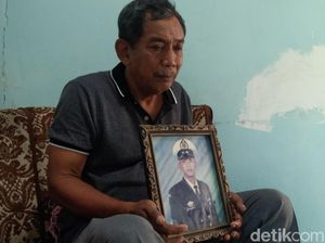 Masih Menanti Kabar, Ayah Doakan Kru KRI Nanggala-402 Selamat Masih Menanti Kabar, Ayah Doakan Kru KRI Nanggala-402 Selamat