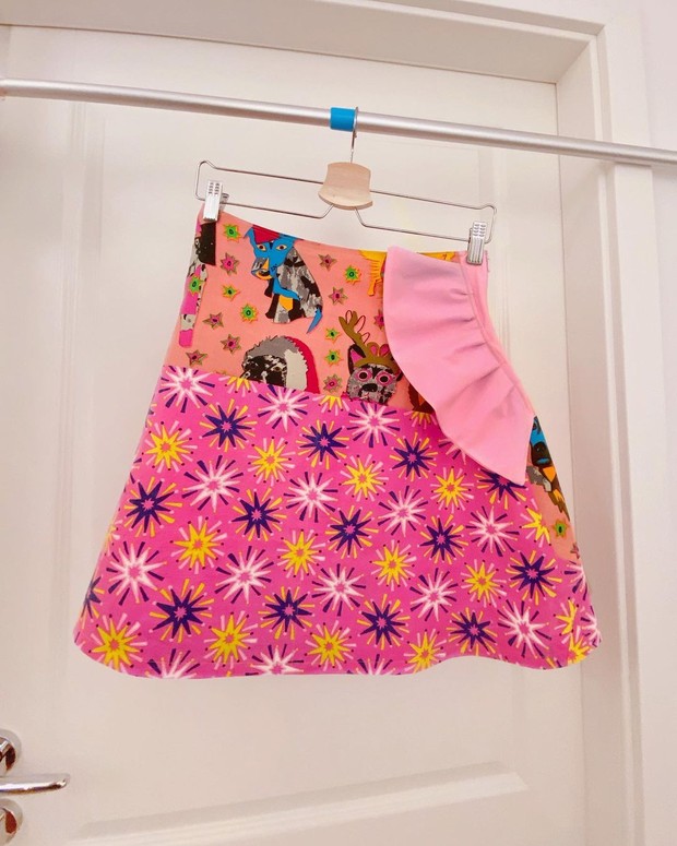 Baju yang disulap Menjadi Rok/www.instagram.com/dianarikasari Baju yang disulap Menjadi Rok