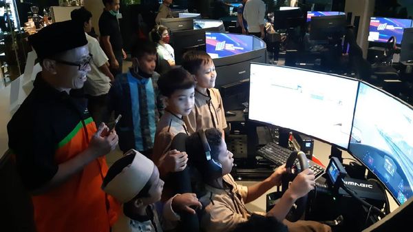 Berbagi Kebahagiaan Bersama Anak Yatim Lewat Fasilitas Digital