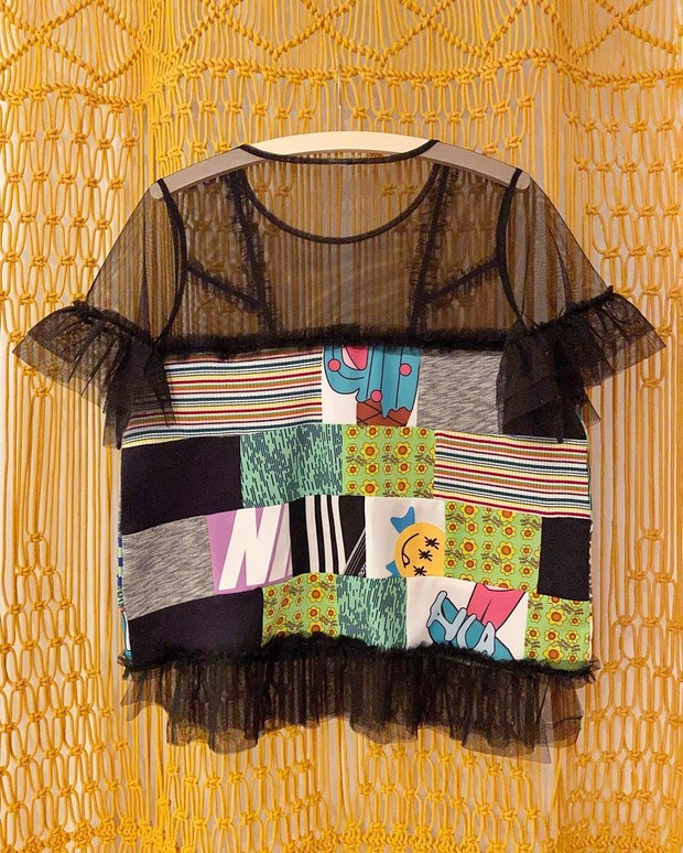 Crop Tulle dari Potongan Kain Bekas/www.instagram.com/dianarikasari Crop Tulle dari Potongan Kain Bekas