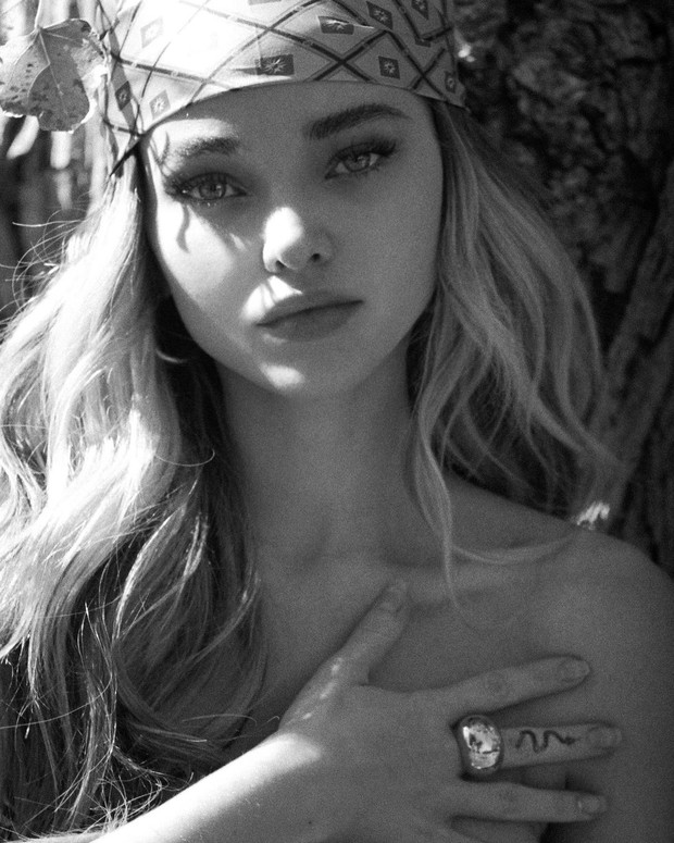 Dove Cameron sebagai Bubbles/www.instagram.com/dovecameron Dove Cameron sebagai Bubbles