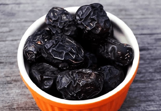 Kurma ajwa/pinterest.com Kurma ajwa