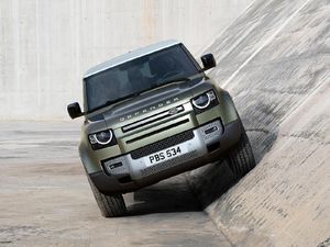 Land Rover Bakal Uji Defender Hidrogen Akhir Tahun Ini Land Rover Bakal Uji Defender Hidrogen Akhir Tahun Ini