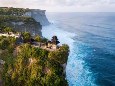 6 Tempat Berpemandangan Epik di Bali