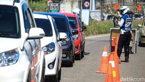 Ratusan Mobil Terpaksa Putar Balik Imbas Penyekatan GT Cileunyi