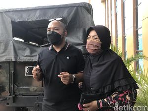 Reza Aditya Cerita Kondisi Terkini Sang Ibu Korban KDRT Reza Aditya Cerita Kondisi Terkini Sang Ibu Korban KDRT