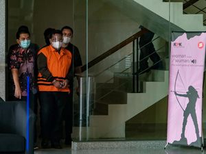 Baca Pleidoi, Walkot Tanjungbalai Merasa Jadi Korban Janji Manis AKP Robin Baca Pleidoi, Walkot Tanjungbalai Merasa Jadi Korban Janji Manis AKP Robin