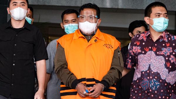 Potret Walkot Tanjungbalai Diborgol-Berompi Tahanan KPK
