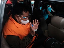 Kompak! AKP Robin dan Walkot Bungkam Ditanya soal Azis Syamsuddin