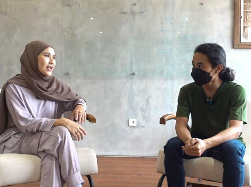 Zaskia Adya Mecca Temui Pria yang Bangunkan Sahur Teriak di Toa Masjid Zaskia Adya Mecca Temui Pria yang Bangunkan Sahur Teriak di Toa Masjid